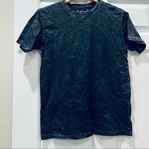 Designer short sleeve men’s T -shirt, soft light fabric.